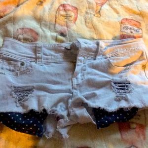 Rue 21 shorts / ripped / good condition / white with red white blue pockets